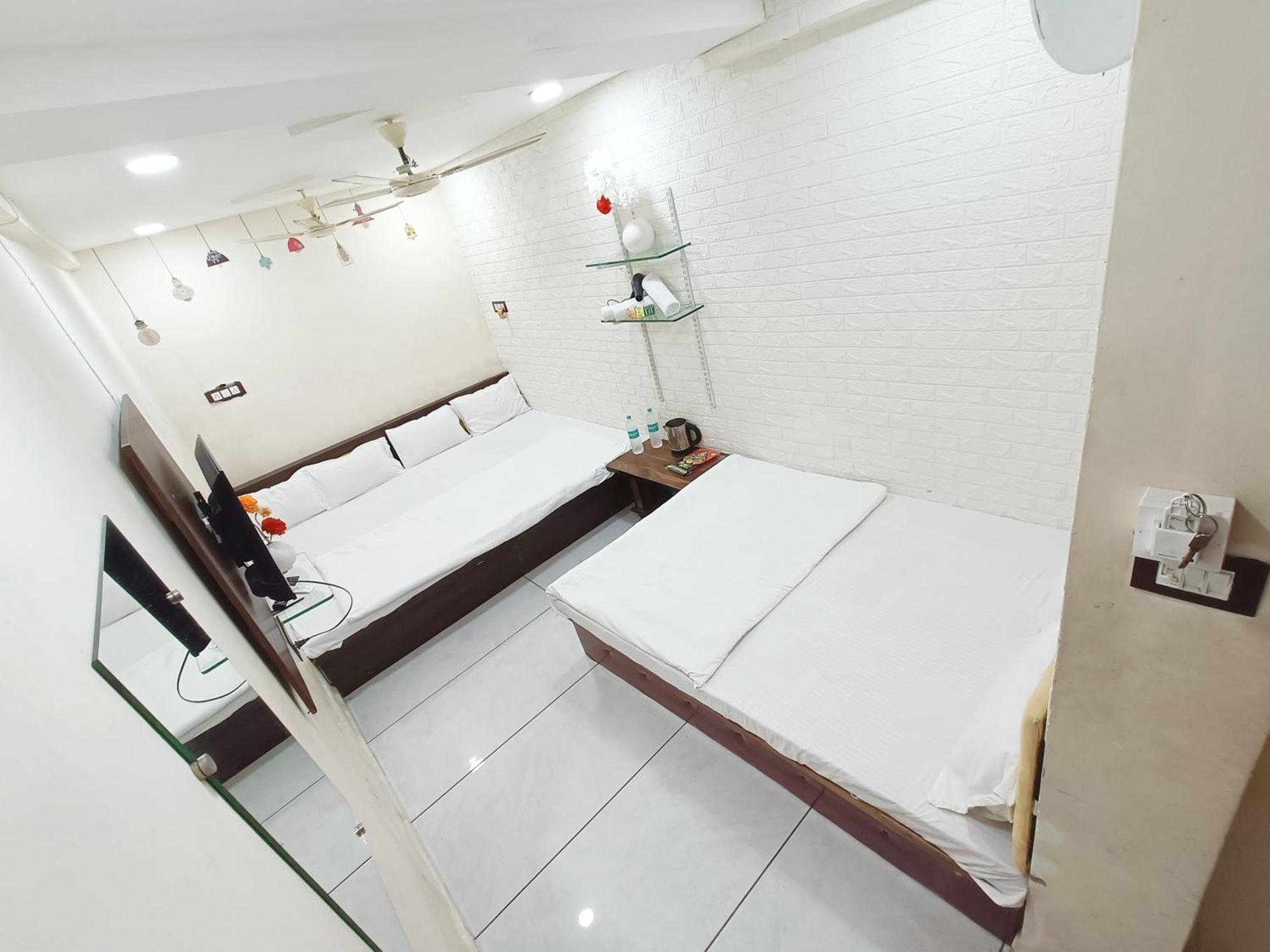 Fabhotel Shipra 乌贾因 外观 照片