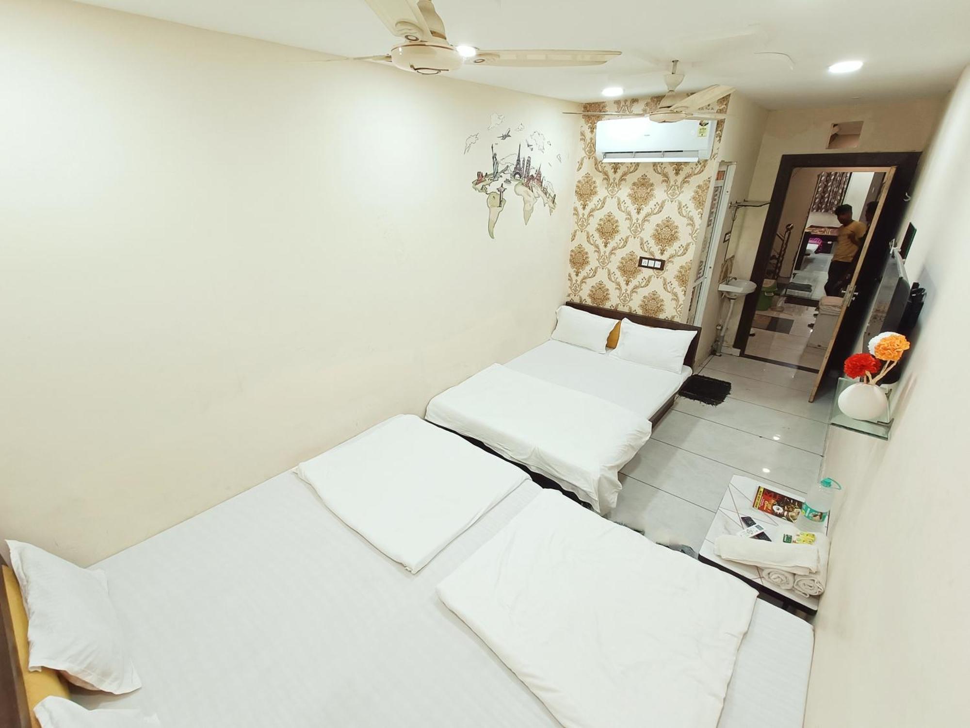 Fabhotel Shipra 乌贾因 外观 照片