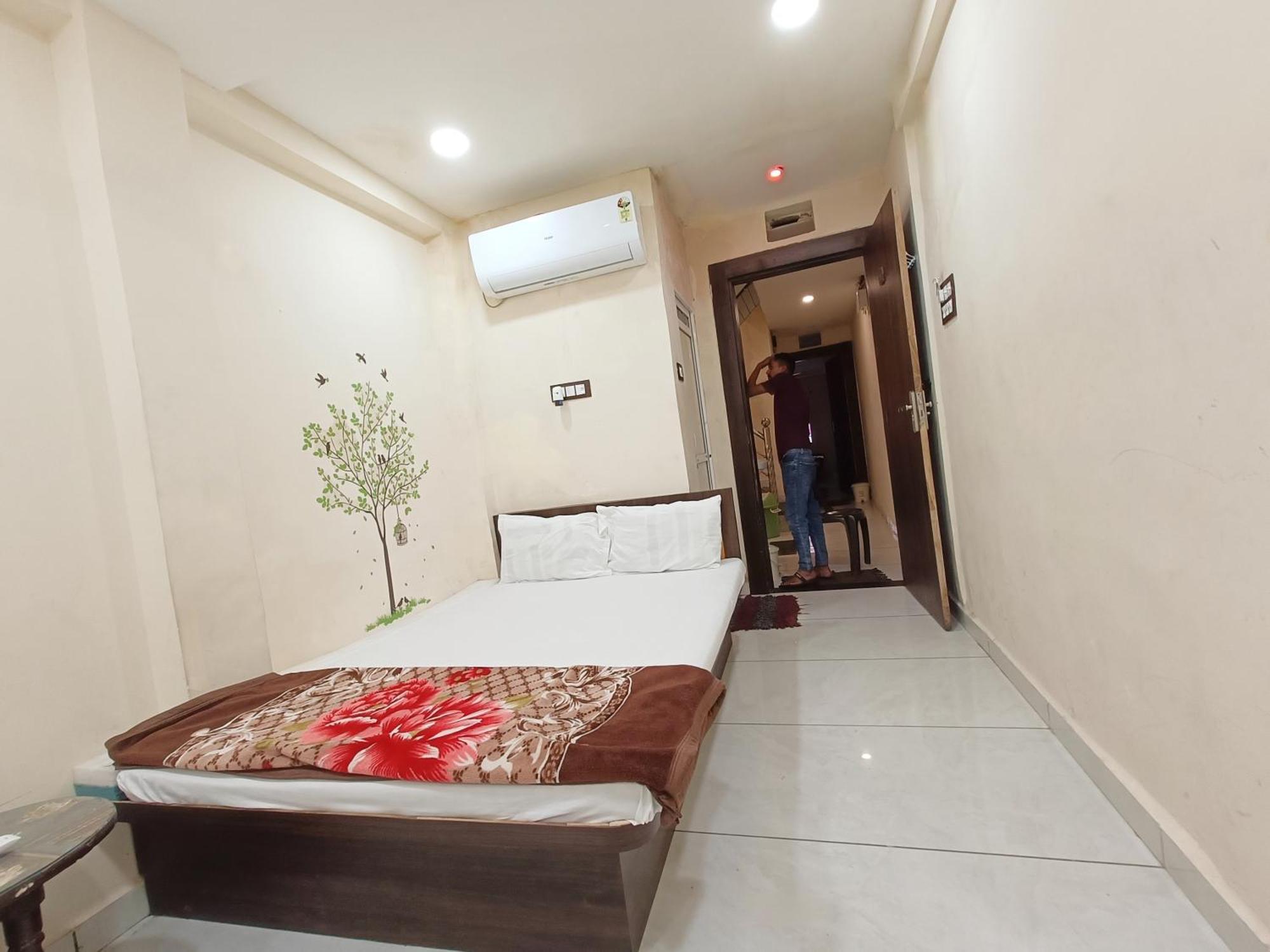 Fabhotel Shipra 乌贾因 外观 照片