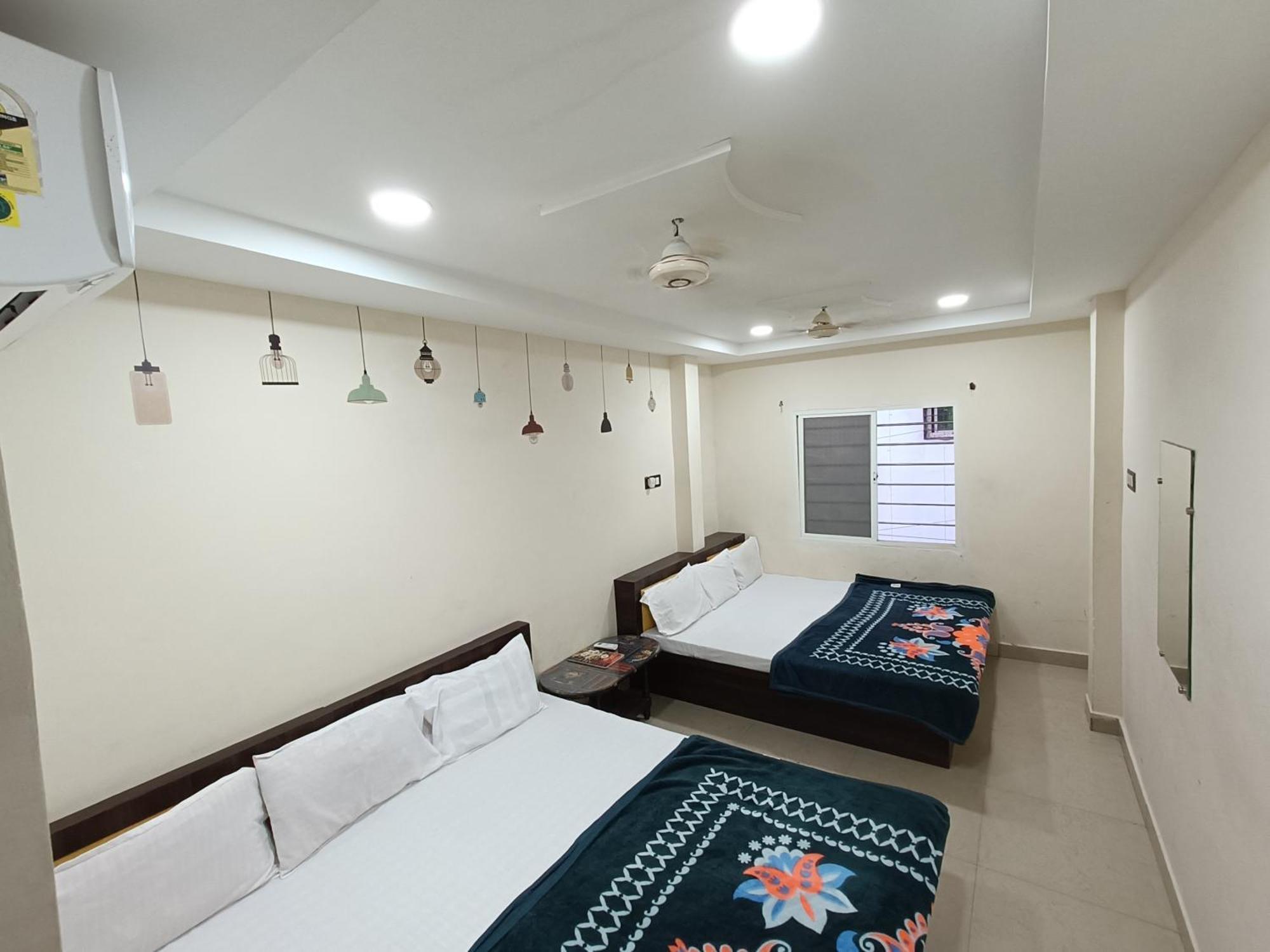Fabhotel Shipra 乌贾因 外观 照片